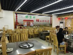 大堂-屯老二农家铁锅炖·行业领军者(梅江店)