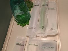 -卡罗酒店(东门晒布地铁站店)