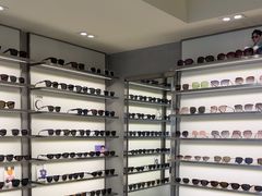 -潘多拉眼镜·蔡司依视路明月(潘家园店)