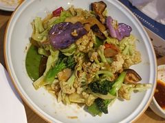 -严记小天府酸菜鱼(西四路店)