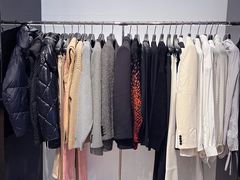 -GIVENCHY(佛罗伦萨小镇奥莱店)