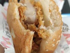 香辣鸡排堡-华莱士·全鸡汉堡(皇山花园店)