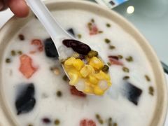 -三亚火车头万人海鲜广场