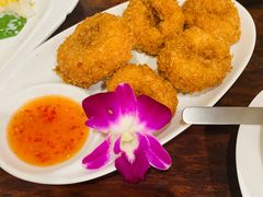 -Dang restaurant (patong phuket)