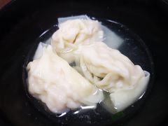 三鲜大馄饨-万寿斋(山阴路店)