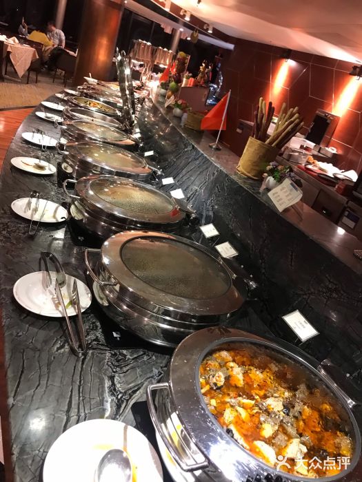 汇泉王朝大饭店-旋转餐厅(南海路店)自助取餐区图片