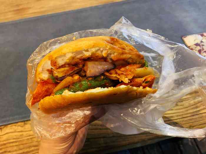 炸馍夹菜来西安心心念念炸馍