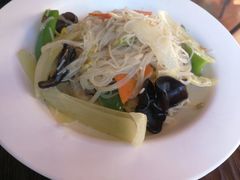 -拉面莊夢語＆中华料理八椿