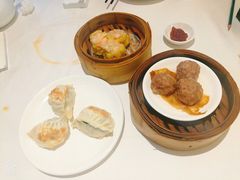 -万龙洲海鲜(大兴绿地缤纷城店)