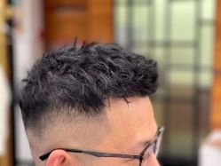 -潮沙龙剪发烫发染发
