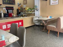 -愉肴麻辣香锅(中北镇店)