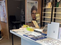 -瑞司视光眼镜·蔡司战略合作眼镜店(新街口店)