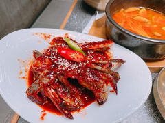 -草家酱蟹炭火烤肉店(珲春南路二店)