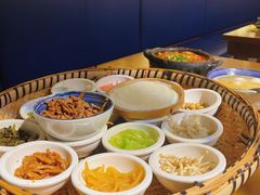 -包整·丝娃娃(一览甲秀楼风景店)