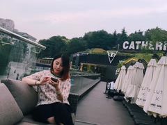 -UNI UNI(环亚凯瑟琳店)