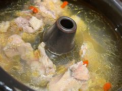 -云海肴·汽锅鸡·云南菜(天山百盛优客店)