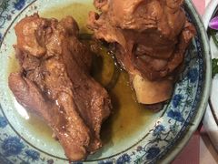 酱骨棒-东北哈尔滨酱骨头馆房掌柜铁锅炖