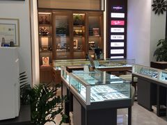 -回瑞眼镜·蔡司·依视路官方授权店(广益路万达店)