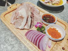 纳瓦风味羊脖-纳瓦新疆菜(银都店)