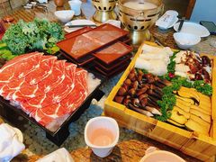 -慢丽江·云南野生菌土鸡锅(西山店)