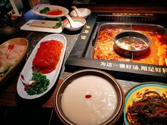 -老牌坊云南鱼豆花火锅(哈西万达店)