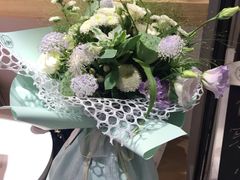 -谷莠子花艺气球派对·绿植造景·花艺沙龙(东海缤纷天地店)