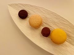 马卡龙巧克力拼盘-福楼法餐厅FLO