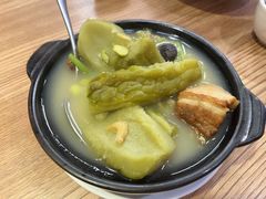 -裕记烧腊连锁餐饮(国商分店)