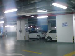 -梅赛德斯奔驰文化中心·停车场