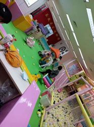 -孩子王(铁西万达店)