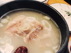 -长寿参鸡汤(朝韩风情街店)