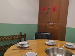 -超越炭火牛蛙火锅鸡(河东店)