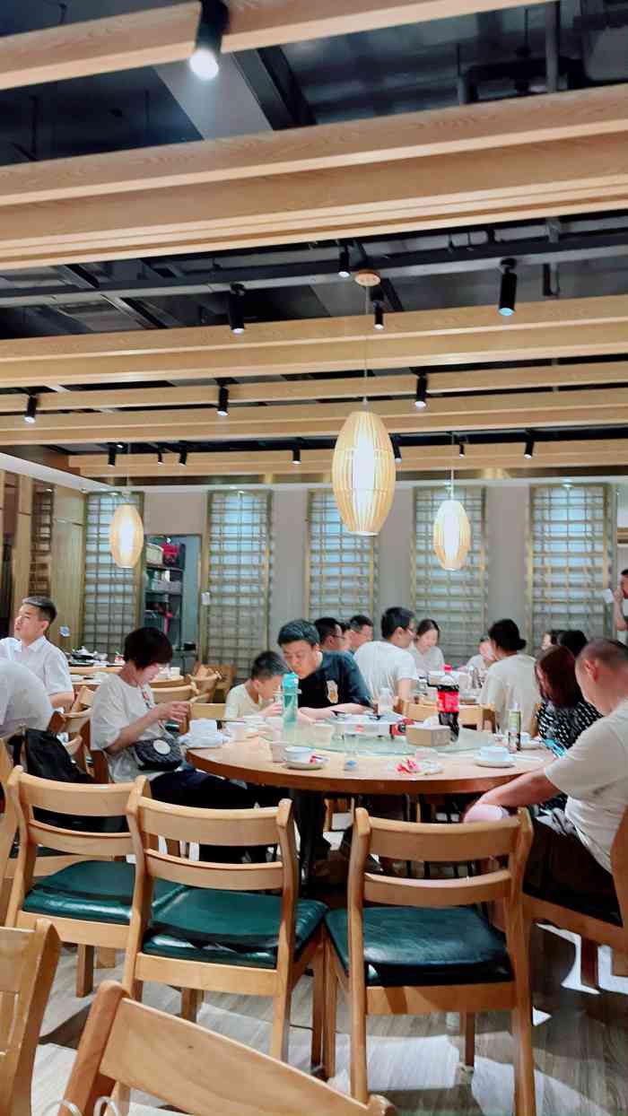 陶德砂锅(蜀汉路店)-"在对面的悦好脱毛 正值中午 顺便来对面吃.