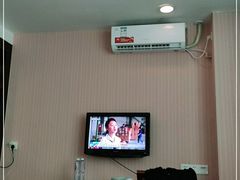 -维也纳酒店(罗湖口岸国贸东门店)