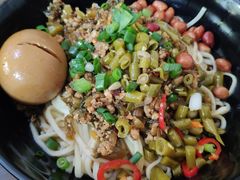 炸酱面-家烧面馆【南山路知名经典面食】