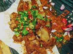 烤猪蹄-何师烧烤·香辣蟹·川菜·30年老品牌(太古里旗舰店)