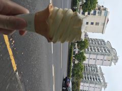 全家便利店(上南路三店)-全家便利店(杨南路店)