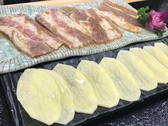 -臻牛烤肉