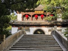 -汇龙潭