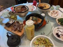 -巷子里小酒馆(繁荣路店)