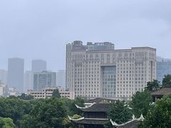 -包整·丝娃娃(一览甲秀楼风景店)