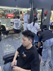 -藤野造型专业烫染接发