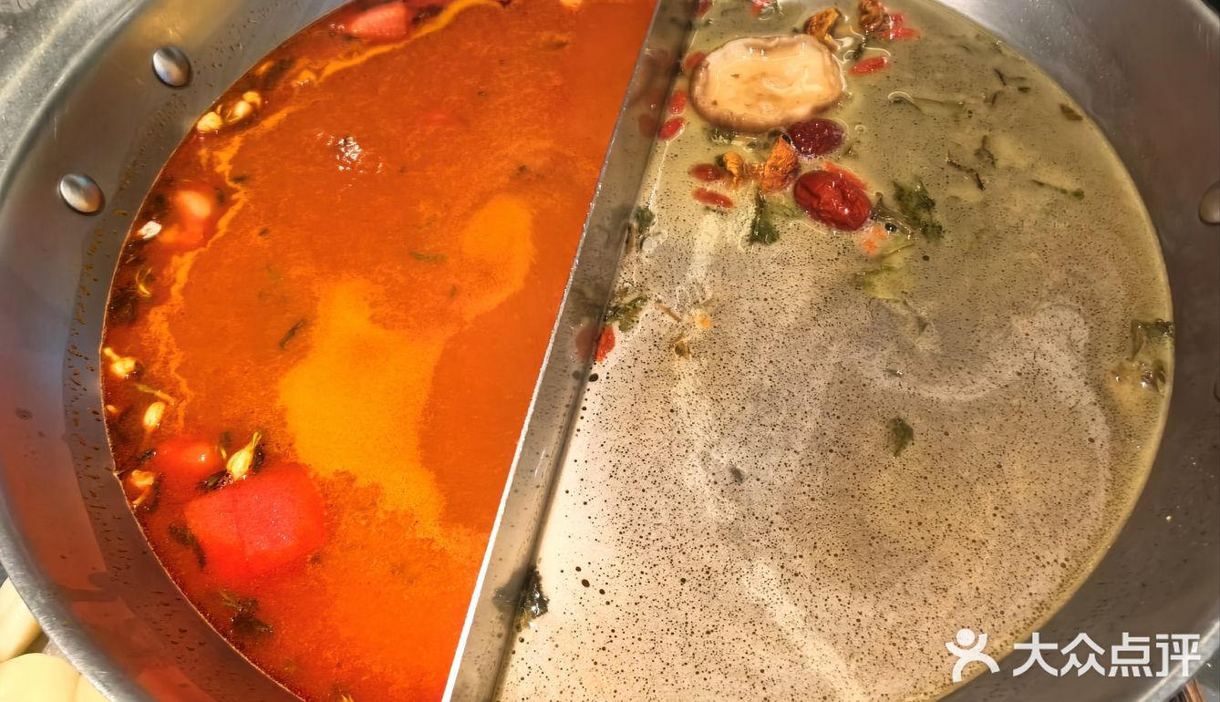 番茄锅不如海底捞的水平，也没吃出茶特殊的味道