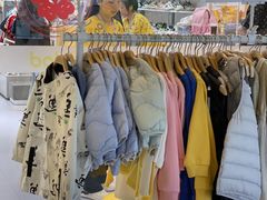 -王府井奥莱临潼小镇(临潼店)