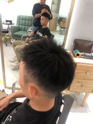 -发饰美男士增发补发假发定制店