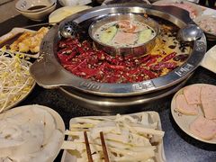 -洞亭火锅(防空洞总店)