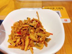 -呷佬·长沙手工米粉(金沙江路店)