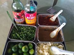 -四川小胡子海鲜(丁村万人海鲜广场店)