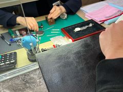 -亨得利钟表商店