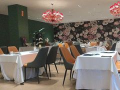 -圣彼得堡观江俄餐厅(中央大街黑金冠店)